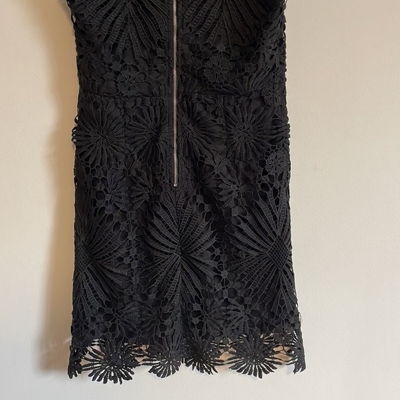 LBD Lace Shift Dress Med Black Eyelet Mini Lulus Classy Evening Contemporary - Picture 12 of 15